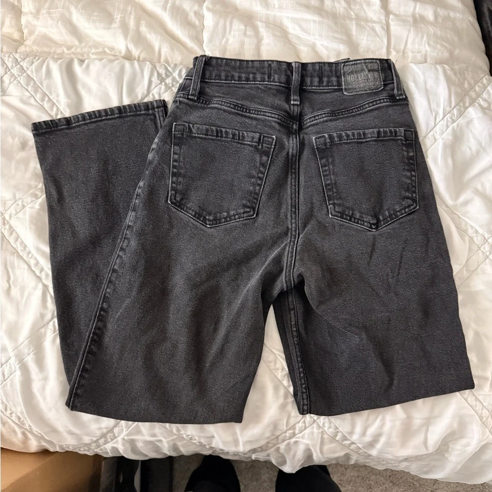 Hollister Women's High Rise Black Jeans - Picture 2 of 4